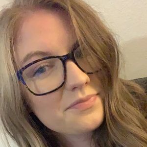 Meet your Posher, Kasey